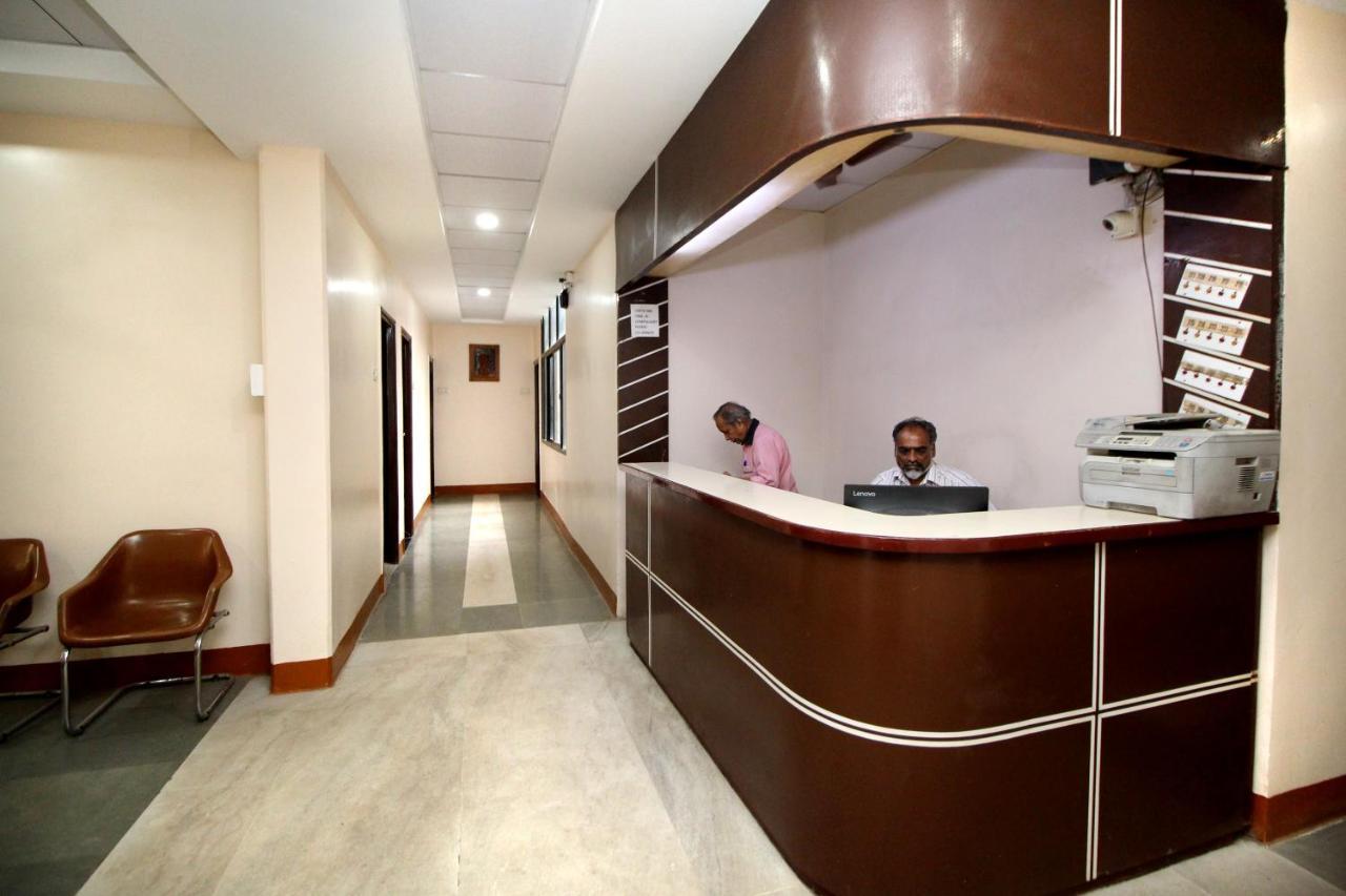 Hotel Gomatgiri Aurangabad  Exterior photo